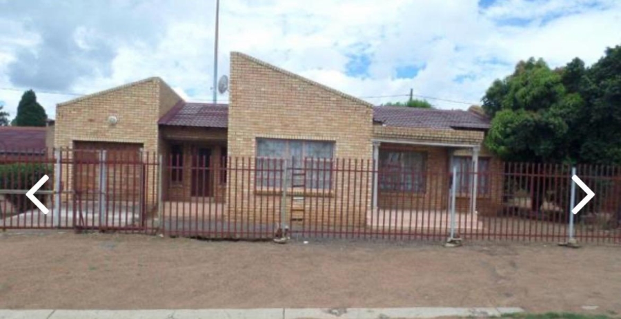 3 Bedroom Property for Sale in Lethlabile North West